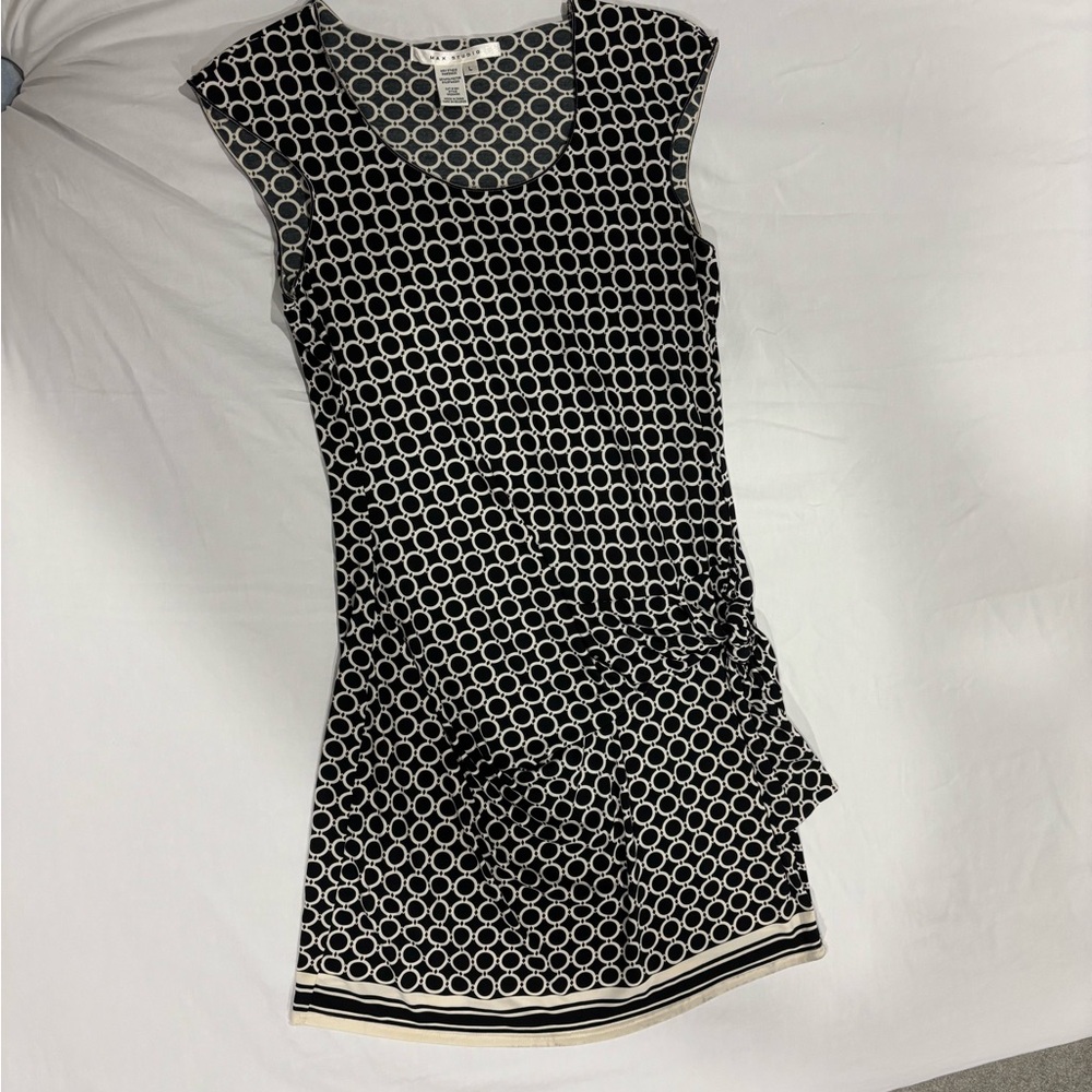Max Studio Black and White Sheath Dress with Cap Sleeves